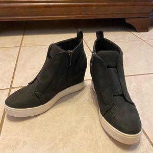 Black sneaker wedges